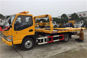 修武哪里有拖车服务